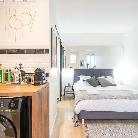 Happy Days - Eiffel Studio & Terrasse Apartment Paris Exterior photo